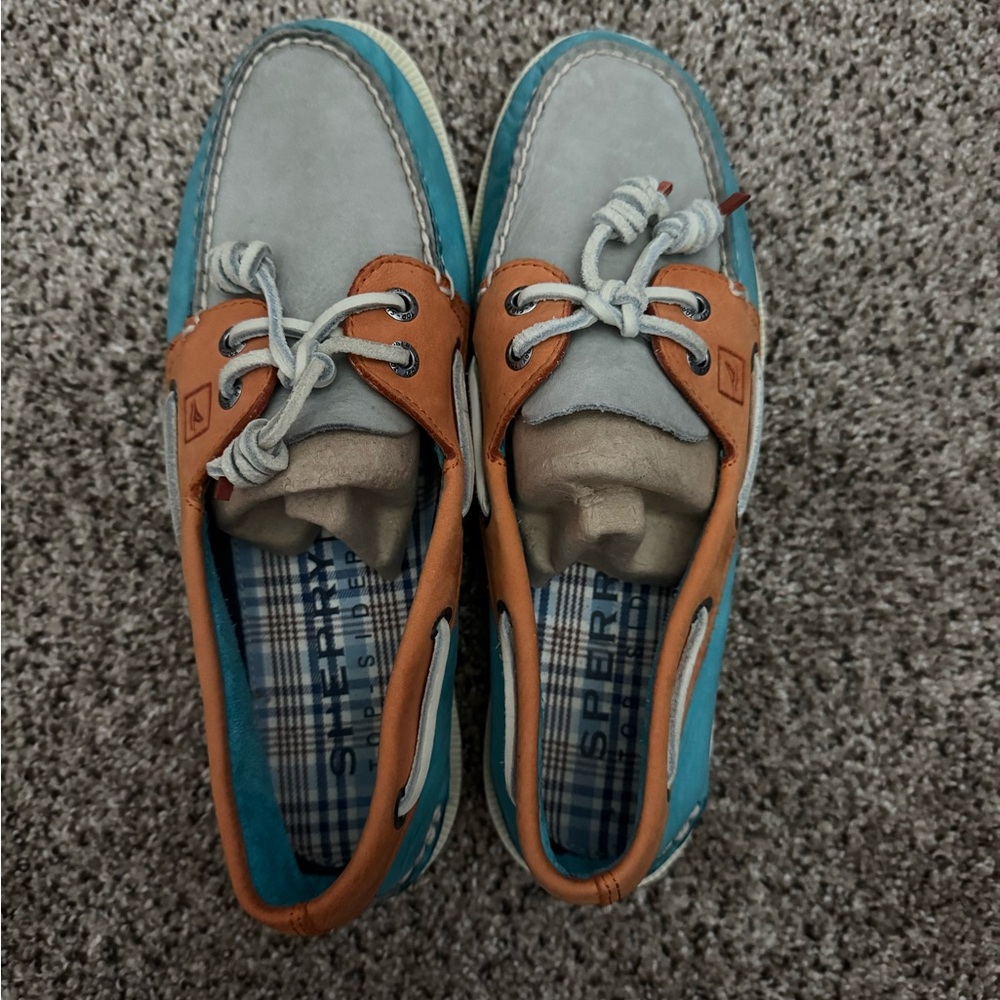 New without tag. Men’s Sperry shoes size 7